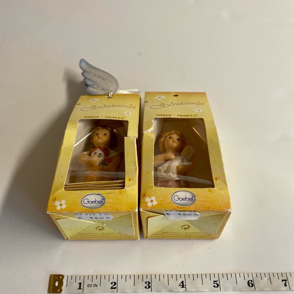 2 Vintage Porcelain Goebel Guardian Angel figures.Still in original box. - Picture 7 of 9
